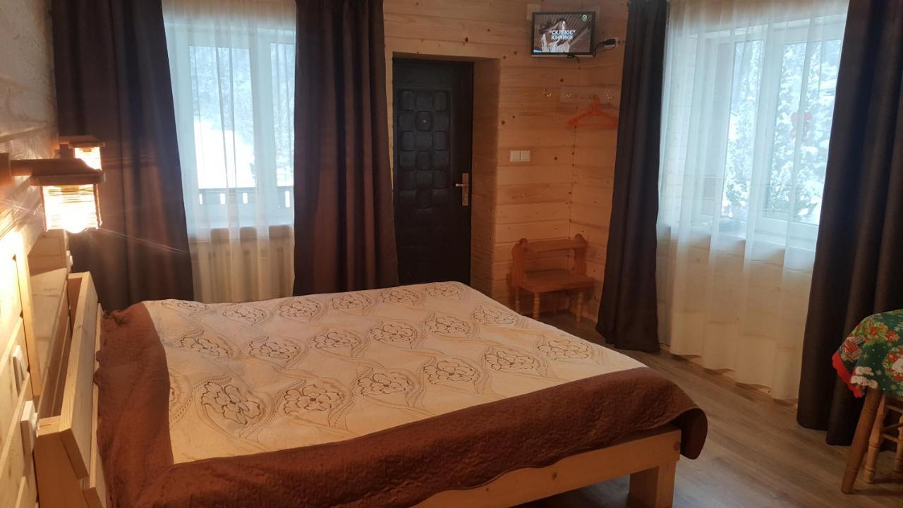 Садиба Гуцулка Ксеня Yaremche Exterior foto