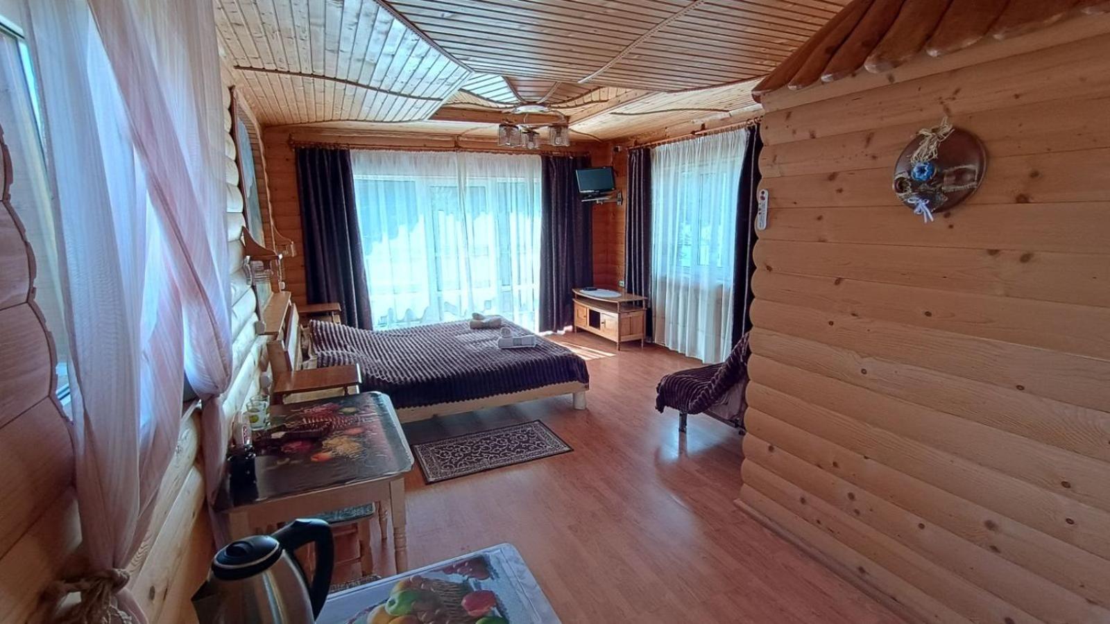 Садиба Гуцулка Ксеня Yaremche Exterior foto