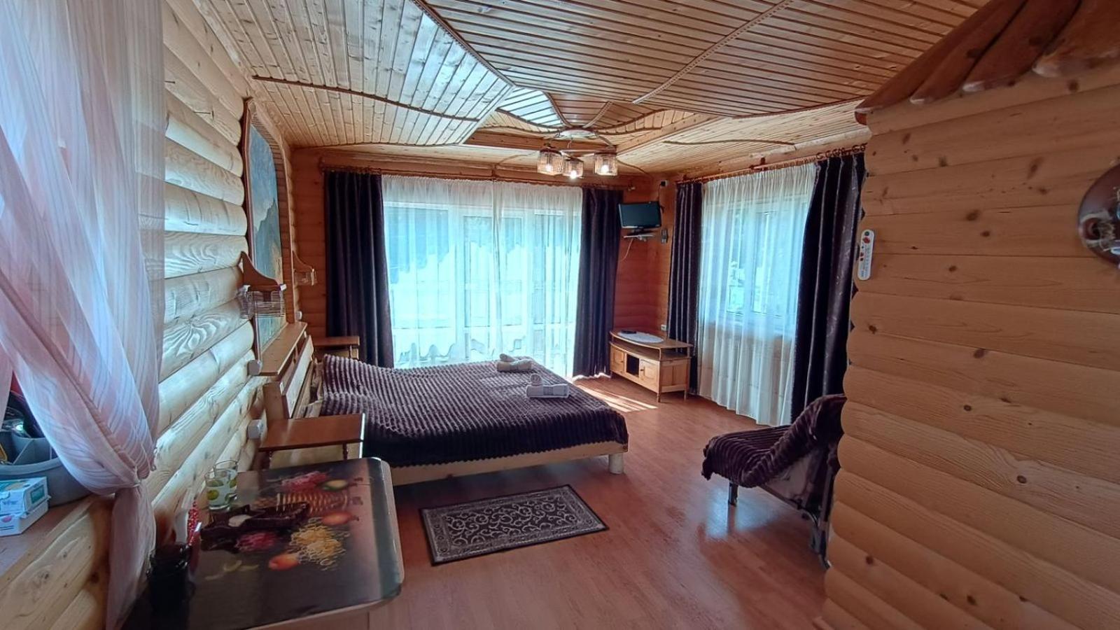 Садиба Гуцулка Ксеня Yaremche Exterior foto